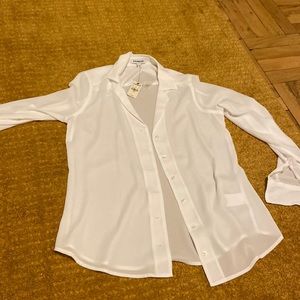 Loose fitting button business top